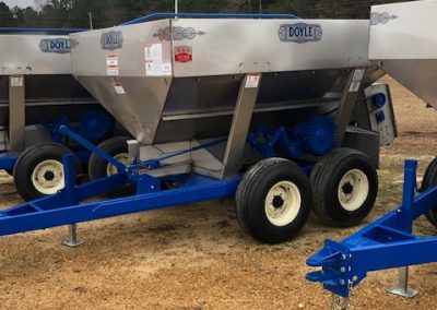 New 5 ton Doyle ground wheel drive fertilize spreader