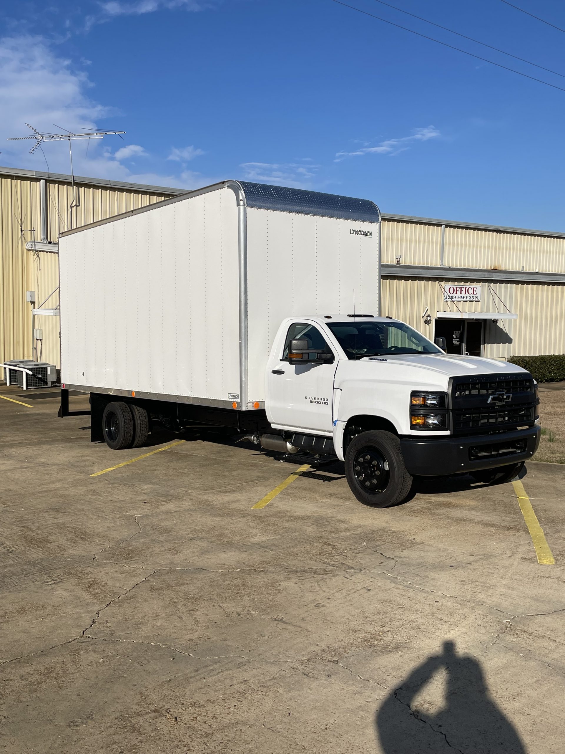 custom flatbed truck body